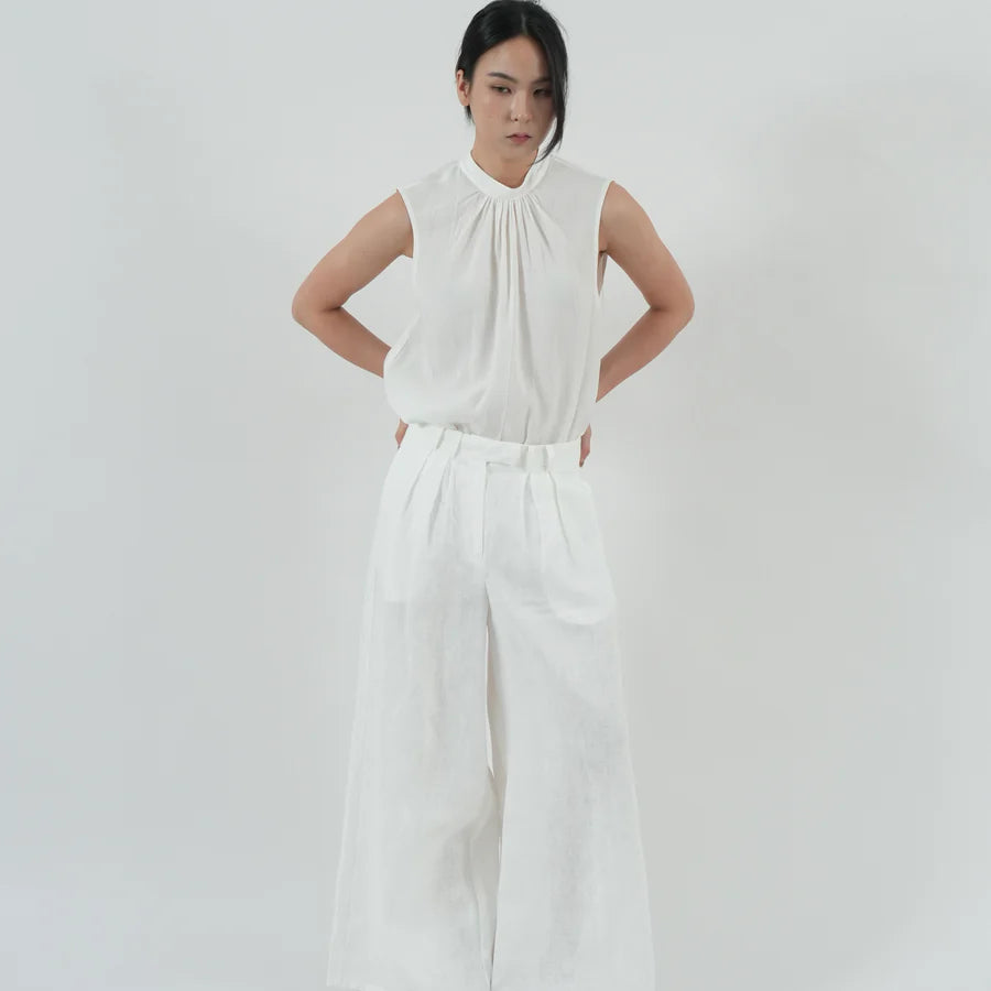 HIGH NECK GATHERED TOP