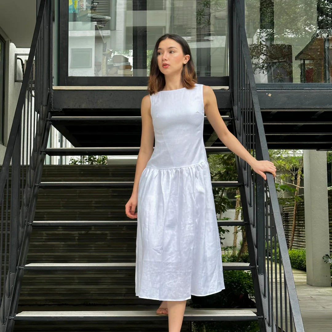 BOAT NECK GATHERED DRESS