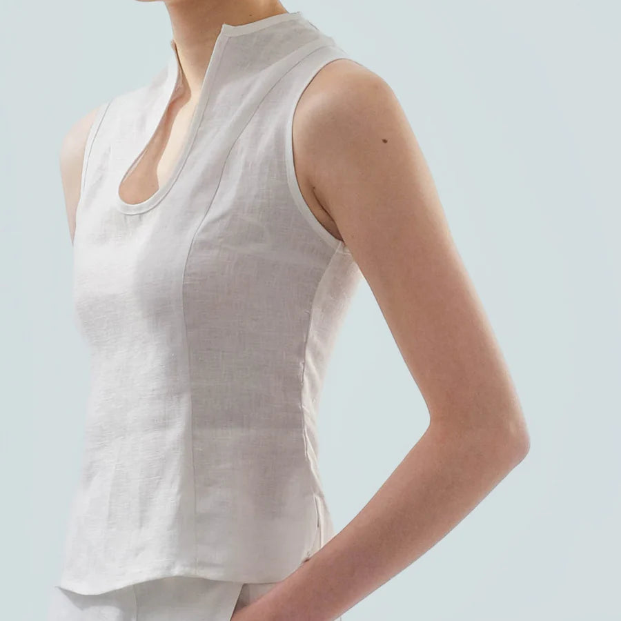 STAND COLLAR PANNELED TOP