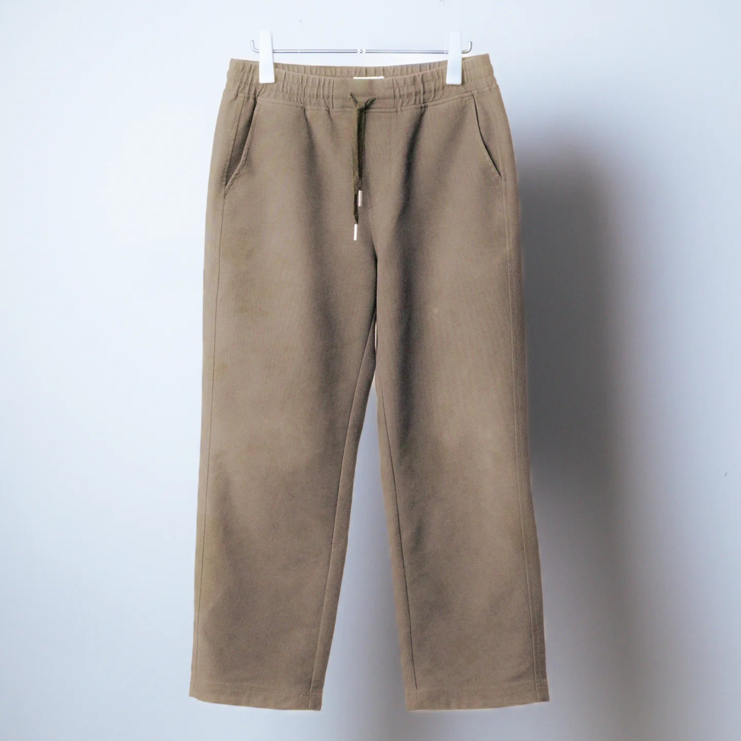 SW1 STRAIGHT-LEG RELAXED TWILL TROUSER