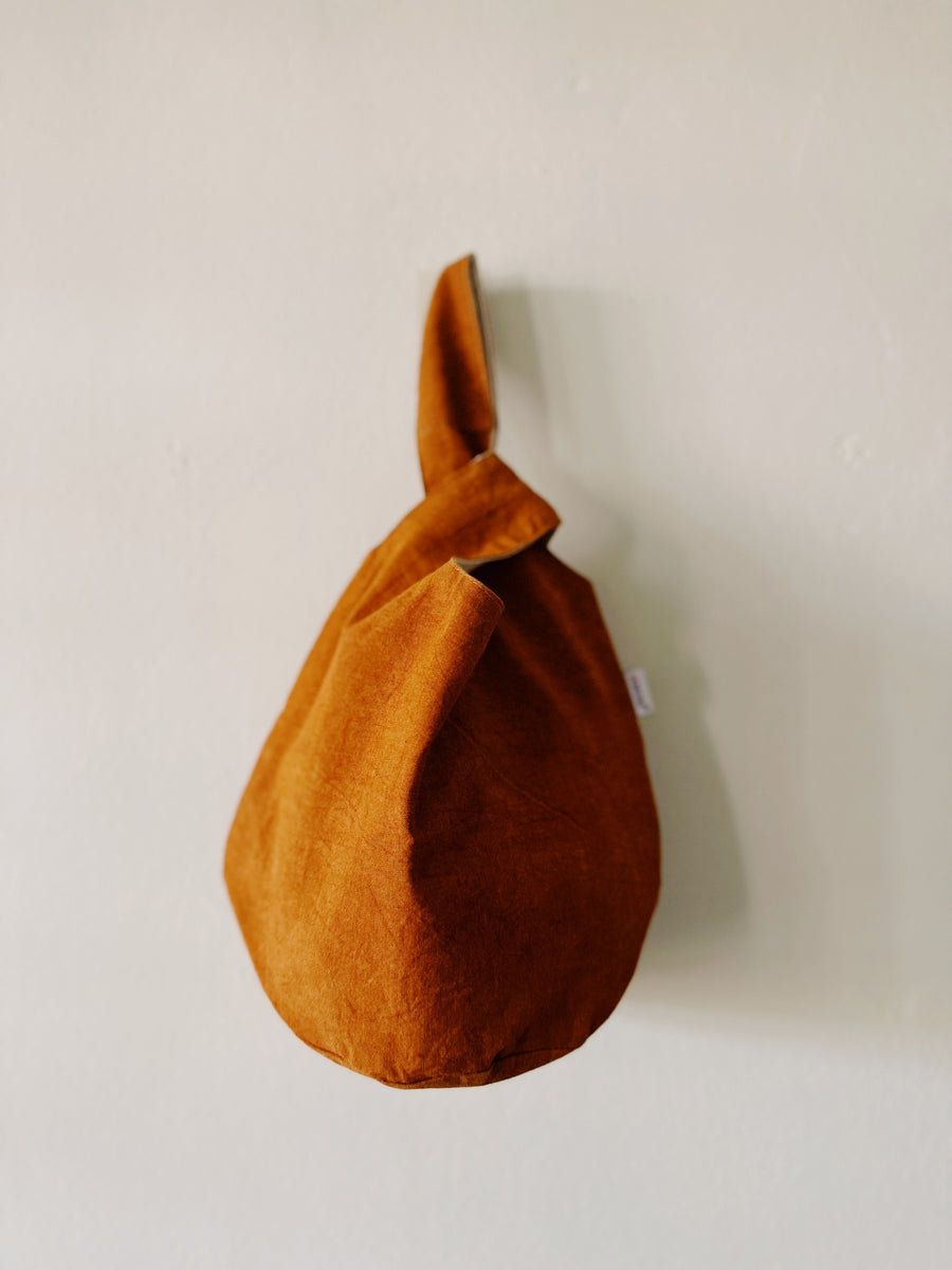 CALICO KNOT POUCH