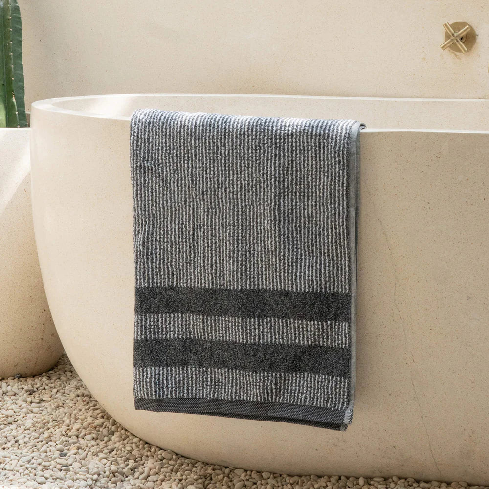 BAMBOO CHARCOAL BATH TOWEL