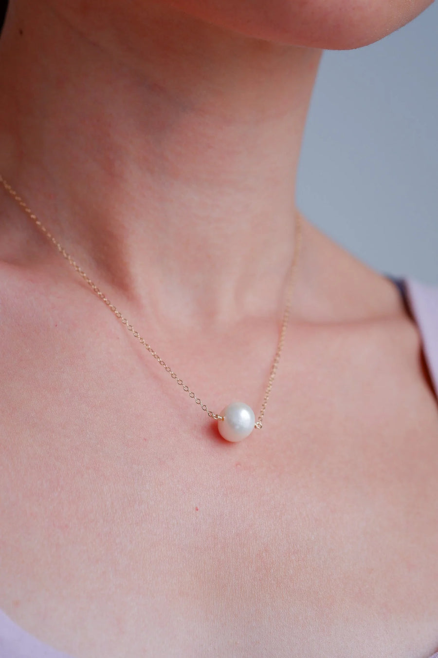 SNOWBALL NECKLACE